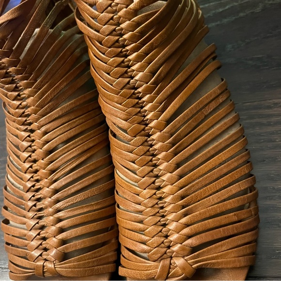 Enzo Angialini leather straps sandals,size 8.5,summer/spring fashion,small wedge - Picture 6 of 12